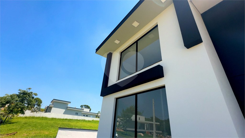 Casa à venda com 5 suítes no condomínio Terras de Mont Serrat, Salto - SP