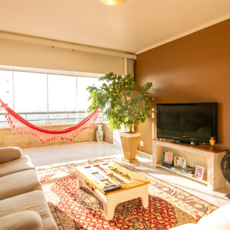 Apartamento à venda com 3 quartos, sendo 1 suíte, em Alto da Boa Vista, São Paulo, SP