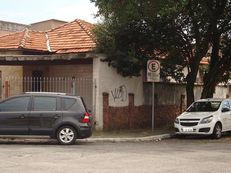 Casa Térrea à venda com 3 quartos em Vila Cordeiro, São Paulo, SP