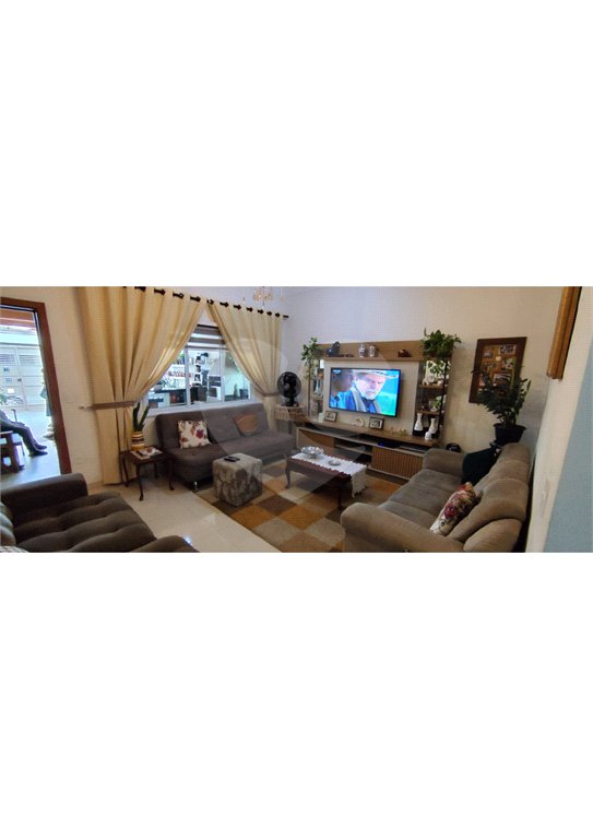 Casa Térrea à venda com 3 quartos, sendo 1 suíte, em Vila Maria Helena, Indaiatuba, SP
