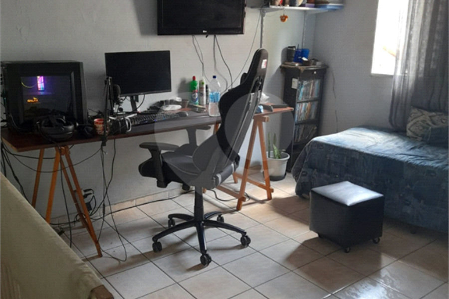 Sobrado à venda com 3 quartos, sendo 1 suíte, em Tremembé, São Paulo, SP