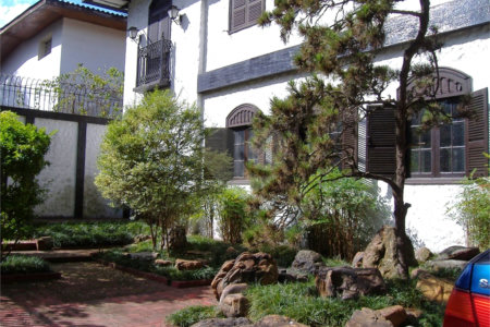Sobrado à venda com 4 quartos, sendo 2 suítes, em Vila Madalena, São Paulo, SP