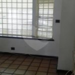 Sobrado à venda com 3 quartos, sendo 1 suíte,  em Vila Pereira Barreto, São Paulo, SP