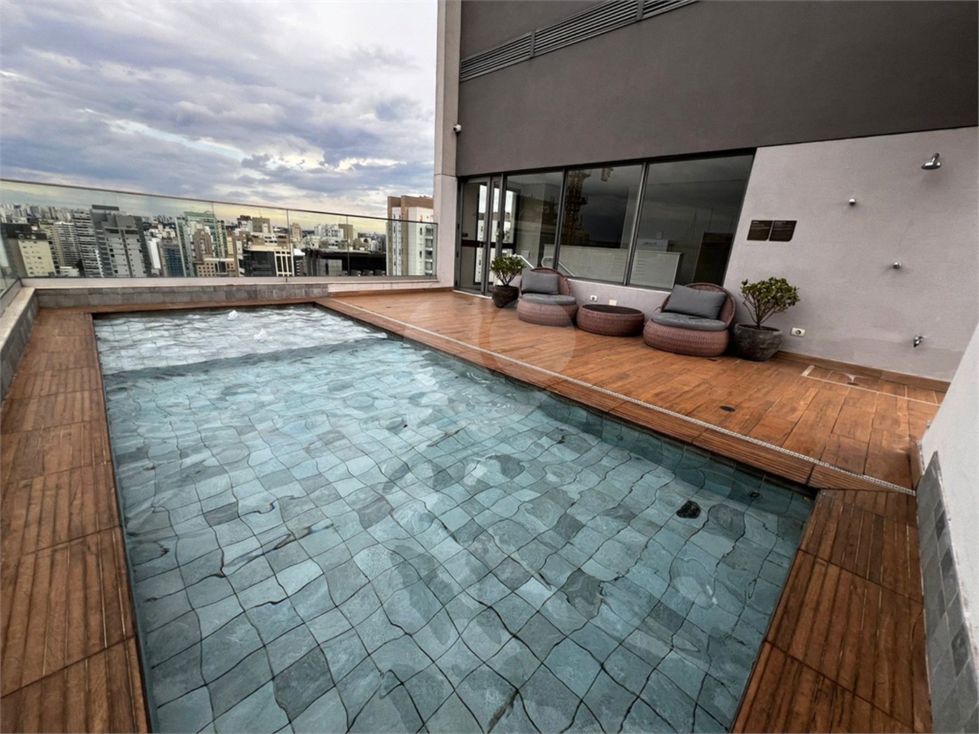 Apartamento à venda com 2 suítes em Indianópolis, São Paulo, SP