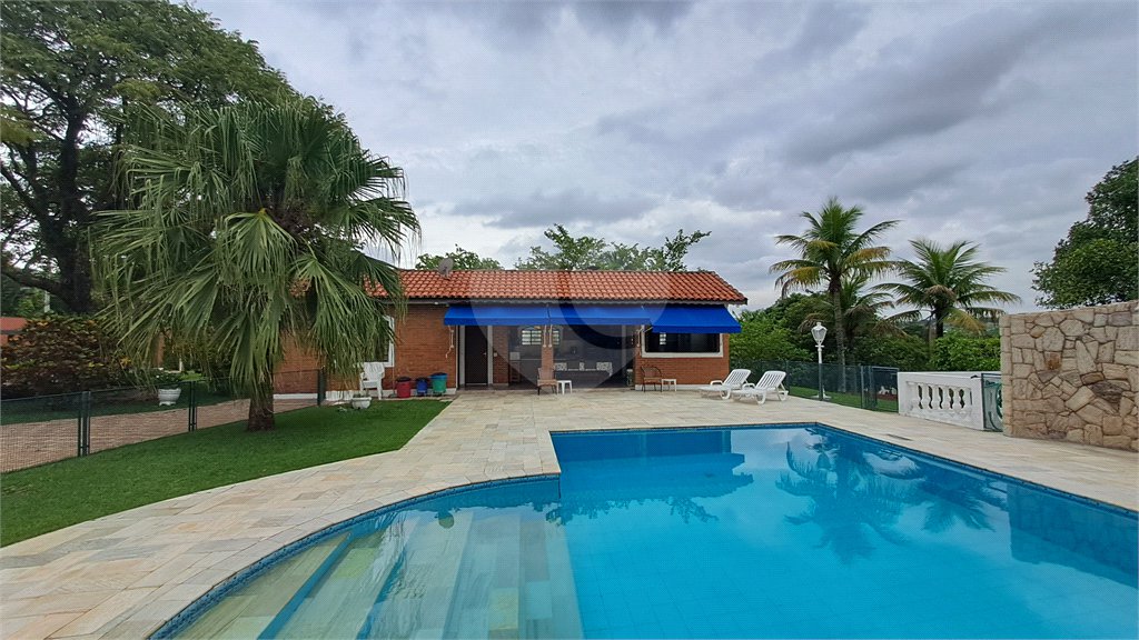 Casa à venda com 3 quartos, sendo 1 suíte, no condomínio Residencial Vale das Laranjeiras, Indaiatuba - SP