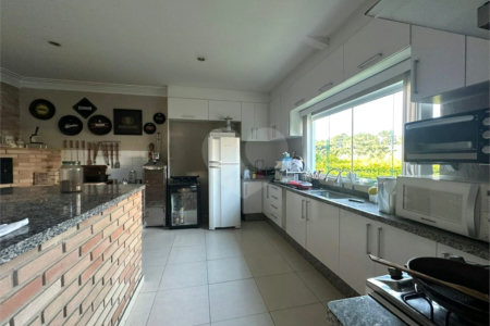 Casa à venda com 3 quartos, sendo 1 suíte,  no condomínio Vale do Lago, Sorocaba - SP