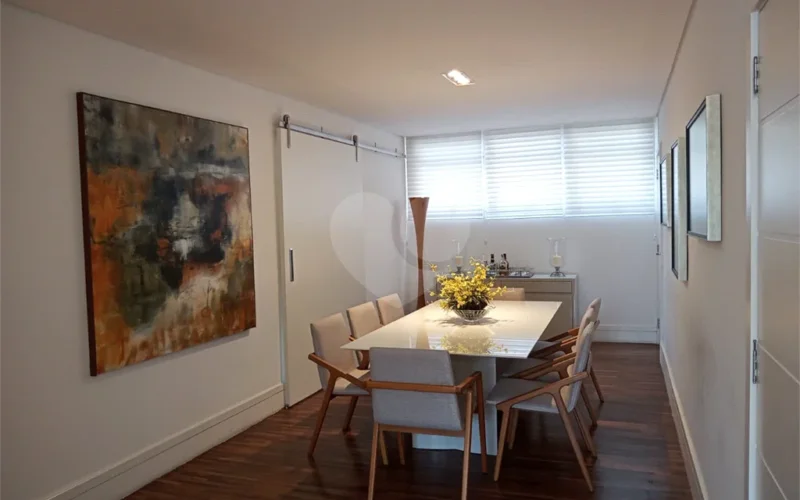 Apartamento à venda com 3 quartos, sendo 1 suíte,  em Higienópolis, São Paulo, SP