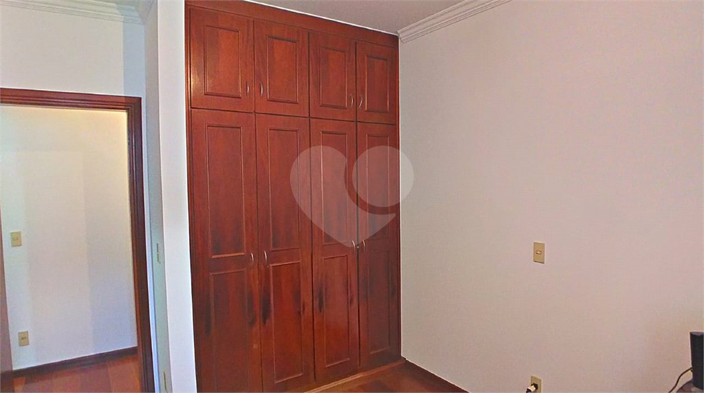 Apartamento no Edíficio Alexandre Previeiro
