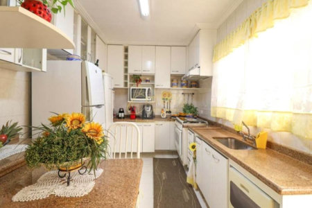 Casa à venda com 4 quartos, sendo 2 suítes, em Jardim Trussardi, São Paulo, SP
