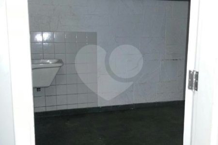 Casa à venda ou para alugar com 9 quartos em Vila Mariana, São Paulo, SP