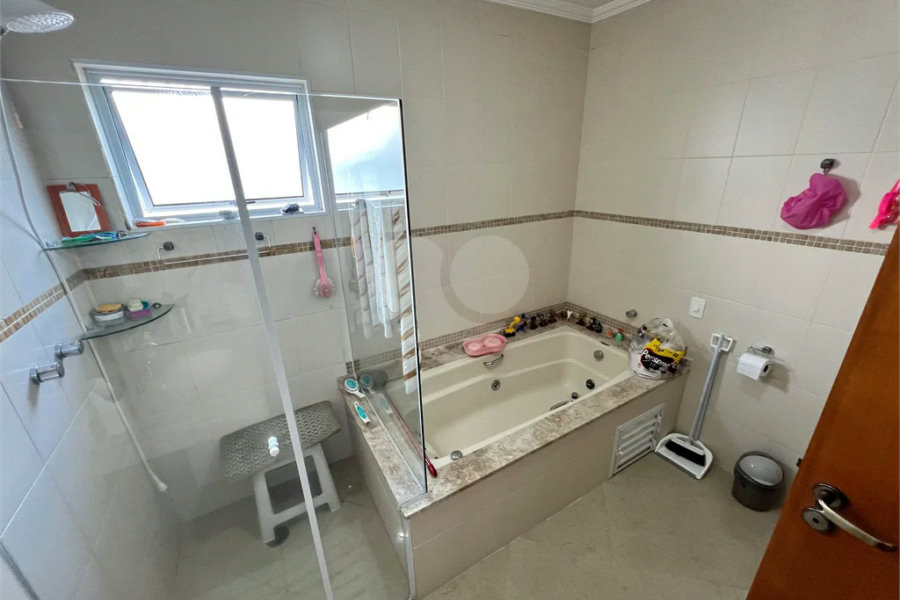Casa à venda com 4 suítes no condomínio Residencial Cantareira, São Paulo - SP