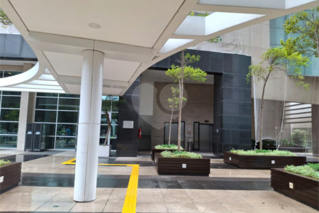 Sala à venda em Chácara Santo Antônio, São Paulo, SP