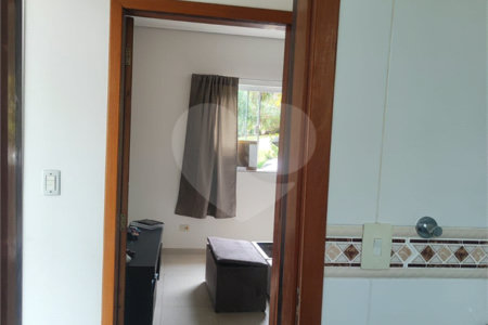 Casa à venda com 3 quartos, sendo 1 suíte, no condomínio Clube Florada Suzano, Suzano - SP