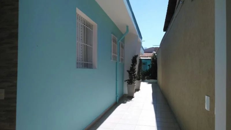Casa à venda com 3 suítes em Jardim Jussara, São Paulo, SP