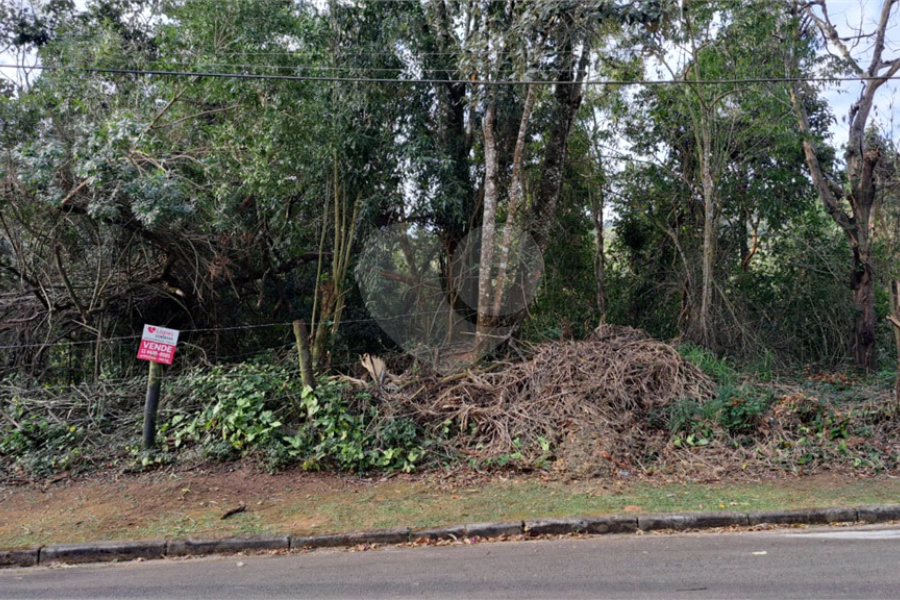 Terreno à venda no condomínio Alpes da Cantareira, Mairiporã - SP