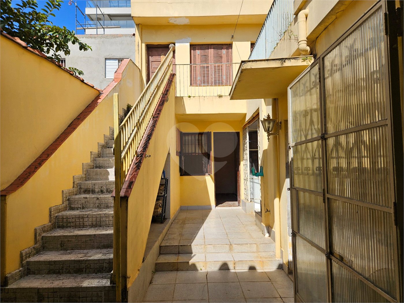 Casa à venda com 3 quartos, sendo 1 suíte,  em Água Branca, São Paulo, SP