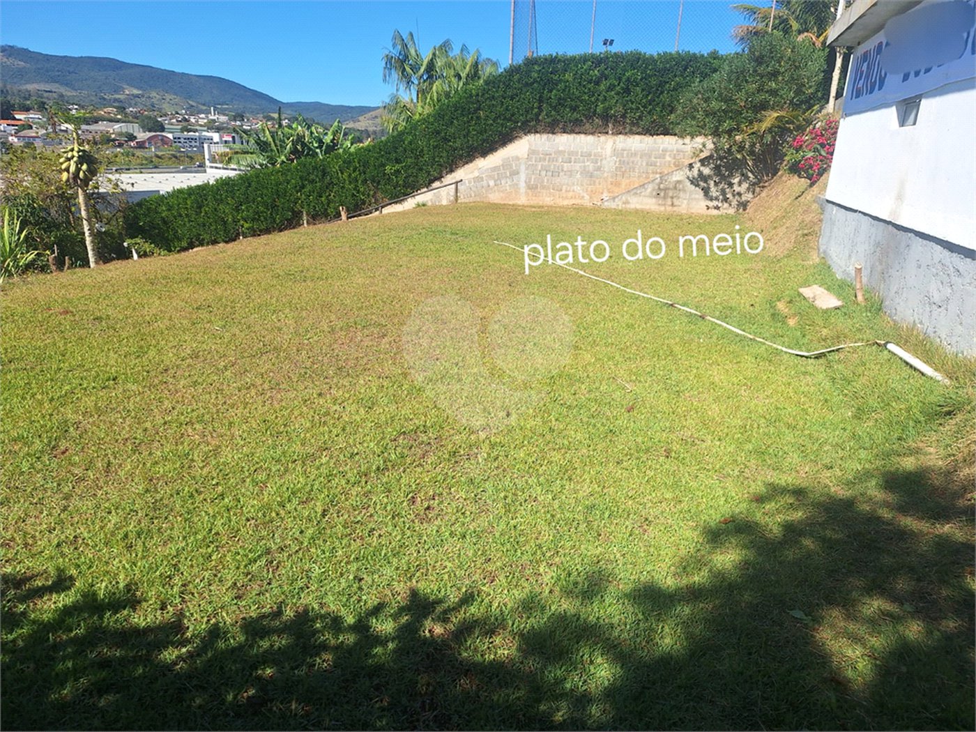 Casa à venda com 3 quartos, sendo 1 suíte, em Jardim Estância Brasil, Atibaia, SP