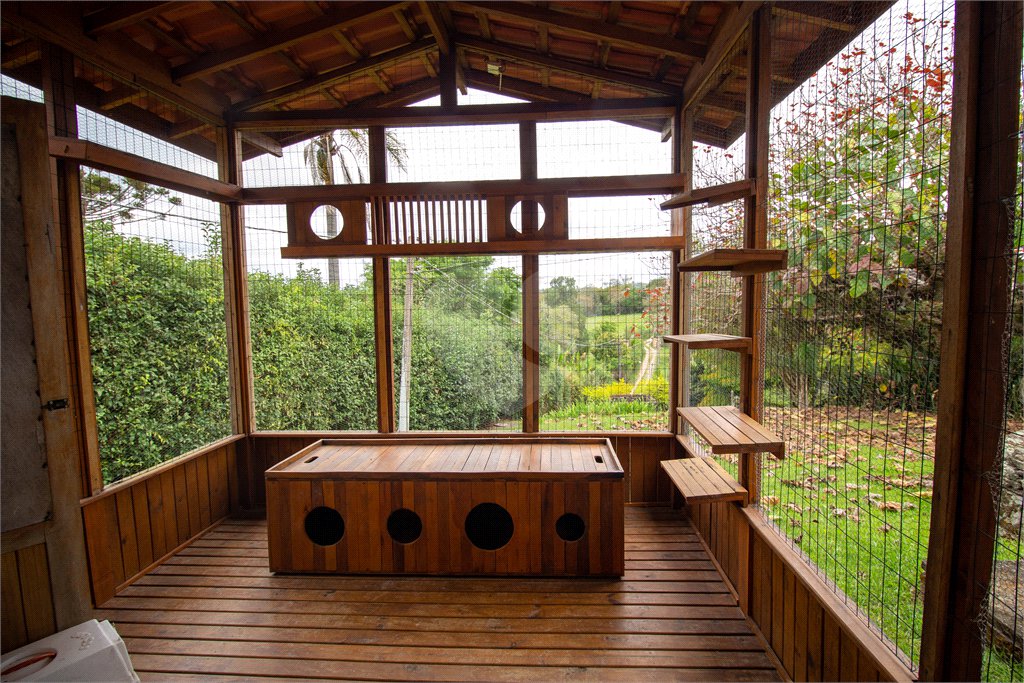 Chácara à venda com 3 quartos, sendo 1 suíte, em Capuava, São Roque, SP