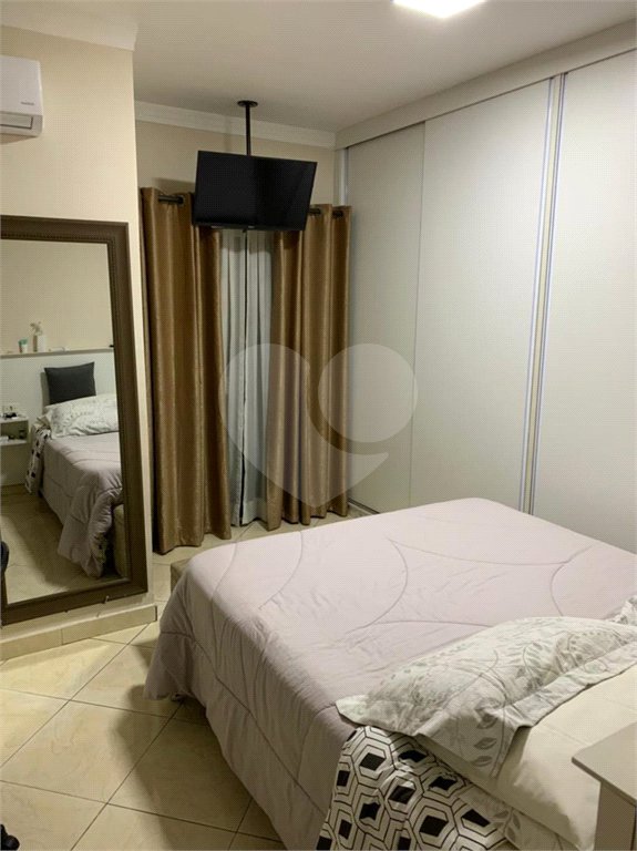 Sobrado à venda com 3 quartos, sendo 1 suíte, em Jardim Aricanduva, São Paulo, SP