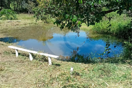 Sítio à venda com 2 quartos em Área Rural de Lagoinha, Lagoinha, SP