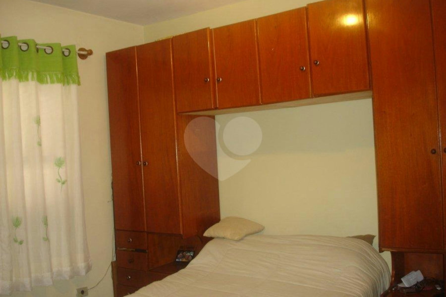 Sobrado à venda com 5 quartos, sendo 2 suítes,  em Jardim Leonor Mendes de Barros, São Paulo, SP