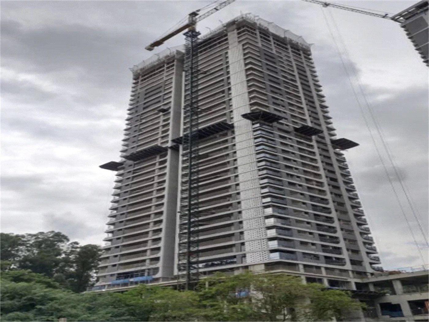 Apartamento à venda com 4 suítes em Jardim Morumbi, São Paulo, SP