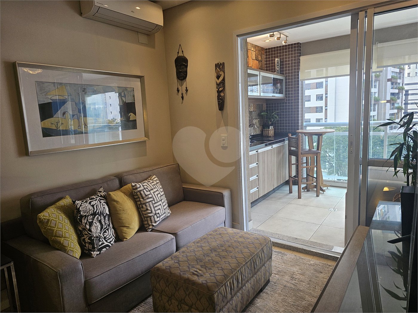 Apartamento para alugar com 2 quartos, sendo 1 suíte,  em Jardim das Acácias, São Paulo, SP