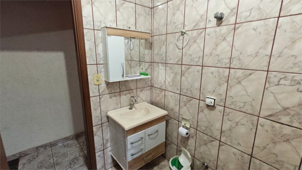 Oportunidade Única no Santa Felícia: Casa 3 dormitórios, Conforto, Espaço de Sobra e a Melhor Localização de São Carlos!