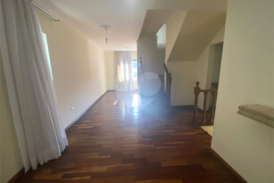 Sobrado à venda com 3 quartos, sendo 1 suíte, em Tremembé, São Paulo, SP
