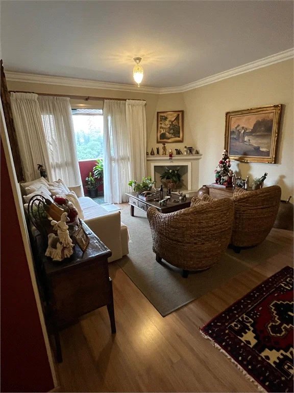 Apartamento à venda com 3 quartos, sendo 1 suíte,  em Jardim Londrina, São Paulo, SP