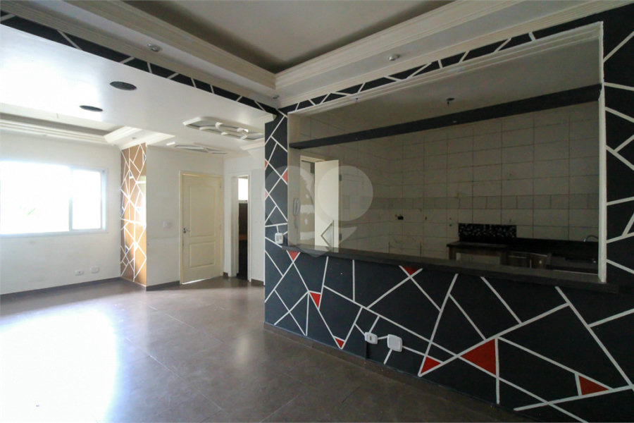 Casa à venda com 3 quartos, sendo 1 suíte, no condomínio Village St. Louis, São Paulo - SP