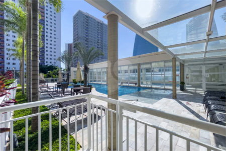 Apartamento à venda com 3 quartos, sendo 1 suíte, em Santo Amaro, São Paulo, SP