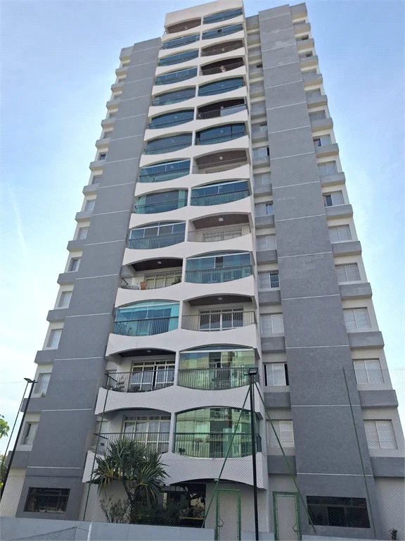 Apartamento à venda com 3 quartos, sendo 1 suíte,  em Vila Polopoli, São Paulo, SP