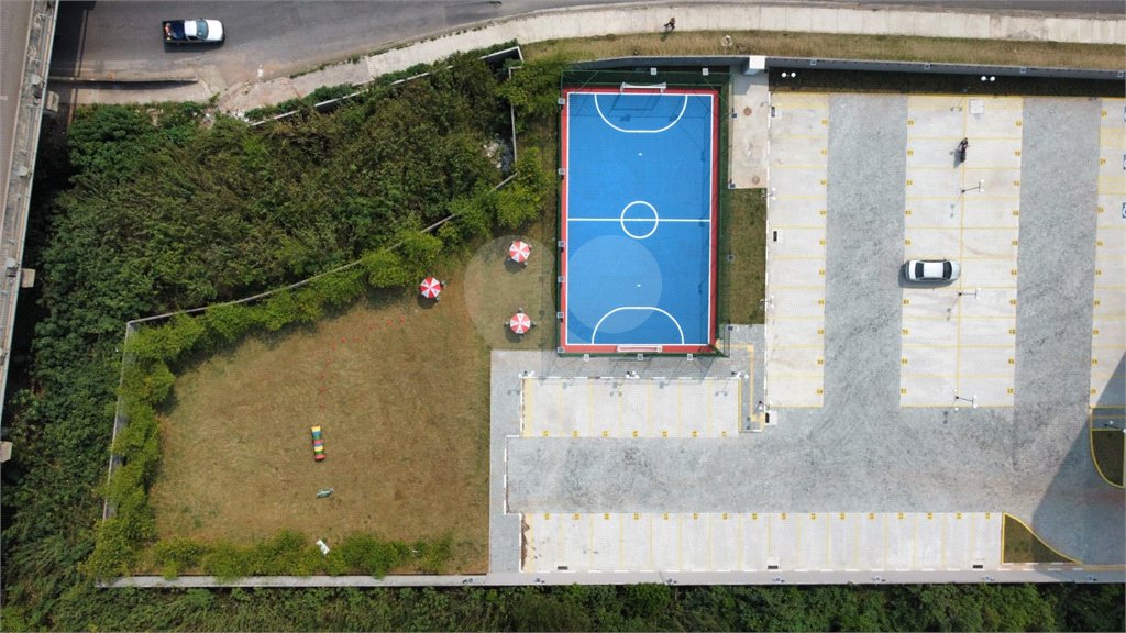 Casa à venda com 2 quartos no condomínio Residencial Caxangá 2, Suzano - SP