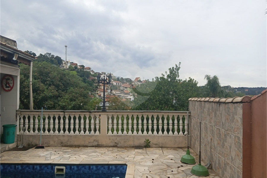 Casa para alugar com 5 quartos no Centro, Mairiporã, SP