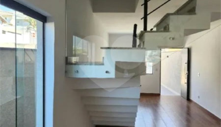 Sobrado à venda com 3 quartos, sendo 1 suíte, em Jardim Paulista, Atibaia, SP
