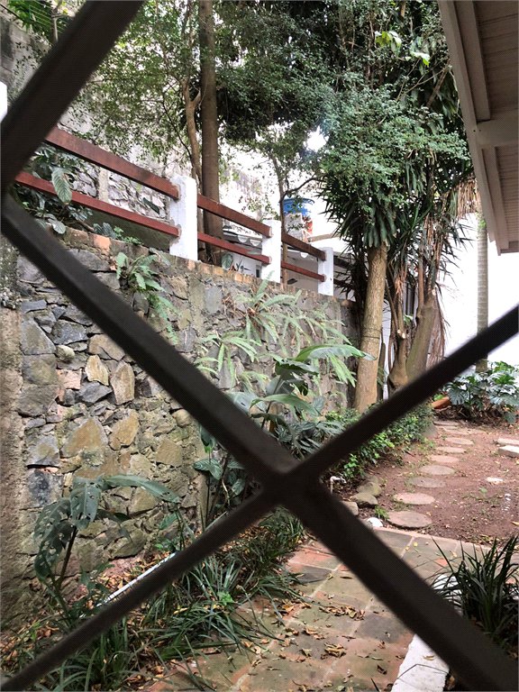 Sobrado à venda com 5 quartos, sendo 1 suíte,  em Tremembé, São Paulo, SP