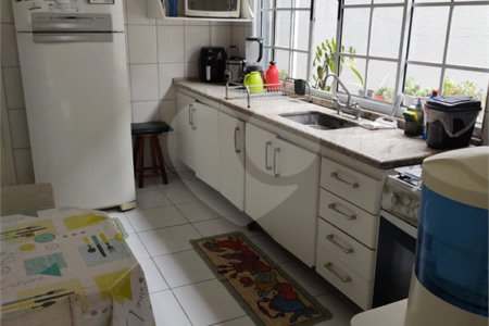 Sobrado à venda com 2 quartos, sendo 1 suíte,  em Jardim São Pedro, Mogi das Cruzes, SP