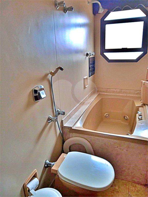 Apartamento à venda com 4 quartos, sendo 3 suítes, em Indianópolis, São Paulo, SP