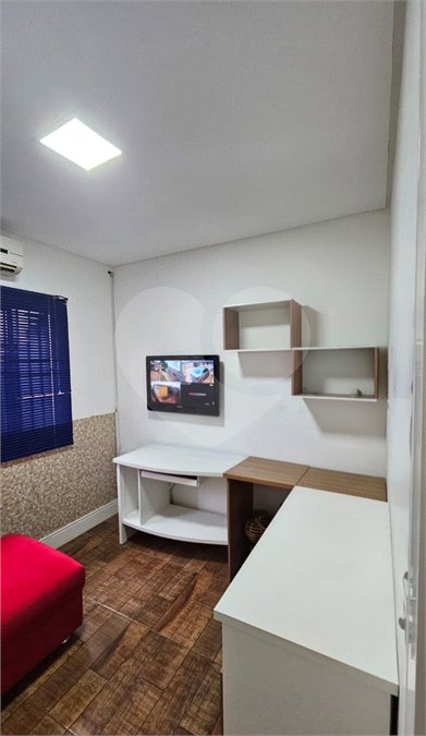 Casa à venda com 3 quartos, sendo 1 suíte, em Vila Ferroviária III, Ponta Porã, MS
