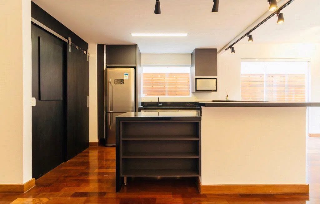 Casa à venda com 3 quartos, sendo 1 suíte,  no condomínio Reserva do Visconde, São Paulo - SP
