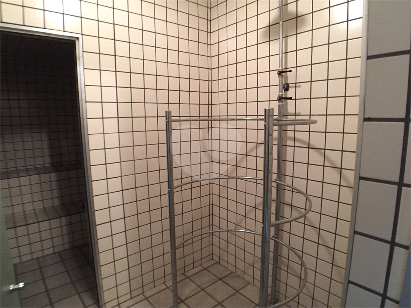 Casa à venda com 4 suítes no condomínio Estância Marambaia, Vinhedo - SP