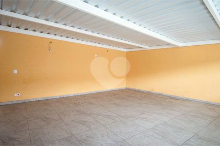 Sobrado à venda com 4 quartos, sendo 1 suíte,  em Jardim Peri Peri, São Paulo, SP