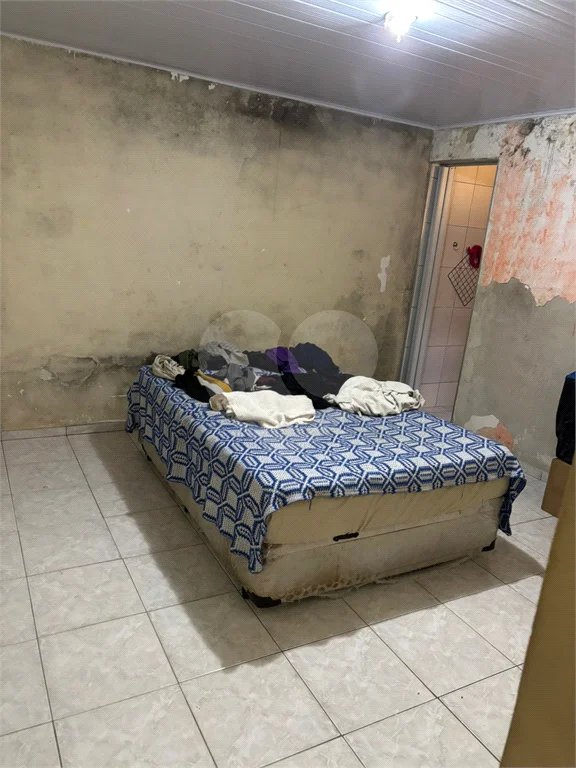 Casa com 300m², 5 quartos (3 suítes), 3 garagens, à venda em Itaquera