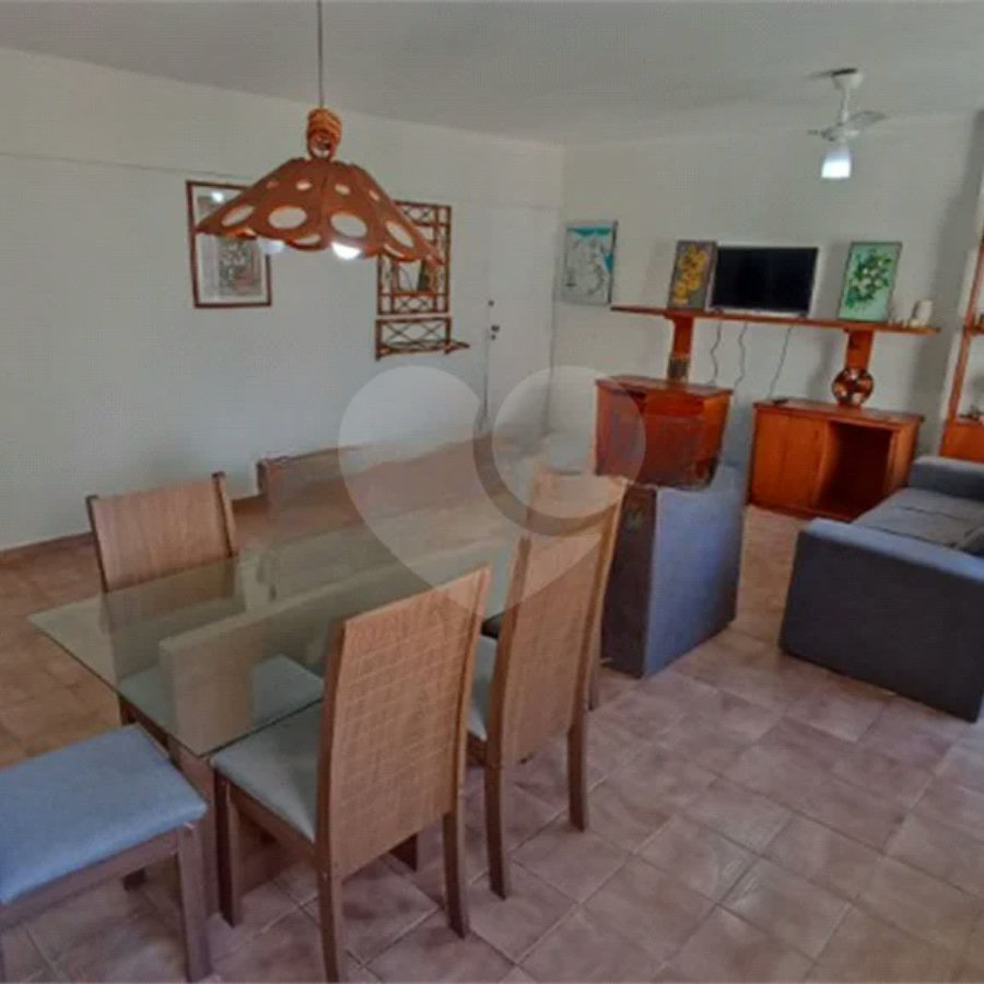 APARTAMENTO 2 QUARTOS (+1 REV.) MOBILIADO P/ALUGAR NO GUARUJÁ/PITANGUEIRAS 96m2 VISTA MAR