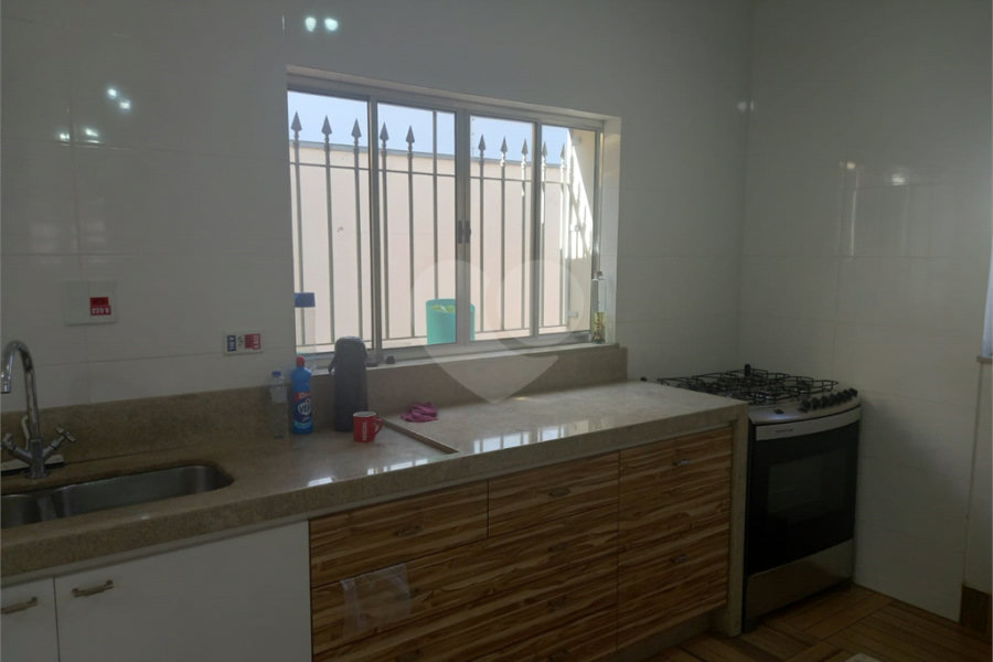 Sobrado à venda com 4 quartos, sendo 2 suítes, em Tremembé, São Paulo, SP