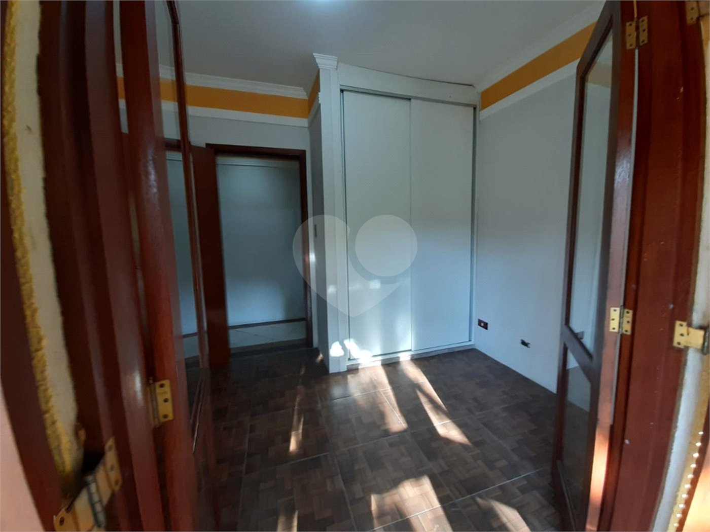 Casa à venda com 5 quartos, sendo 1 suíte, no condomínio Alpes de Mairiporã, Mairiporã - SP
