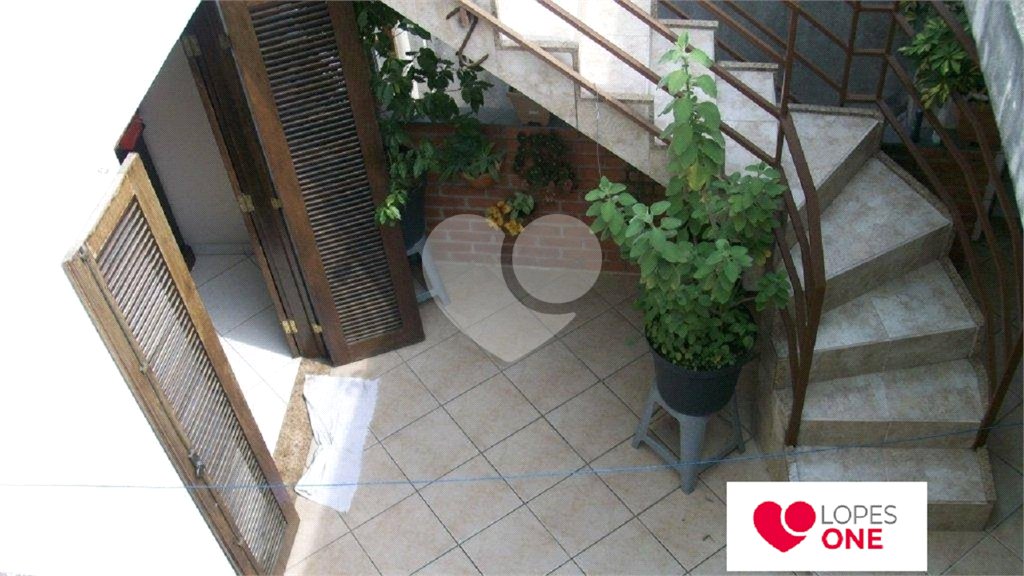 Sobrado à venda com 5 quartos, sendo 1 suíte, em Parada Inglesa, São Paulo, SP