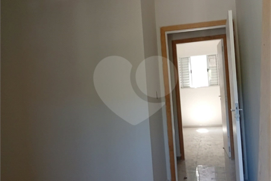 Sobrado à venda com 2 quartos, sendo 1 suíte,  em Vila Clarice, São Paulo, SP