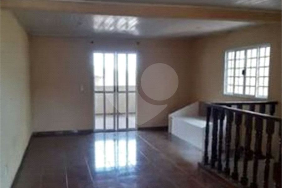 Sobrado à venda com 3 quartos, sendo 1 suíte, em Jaraguá, São Paulo, SP